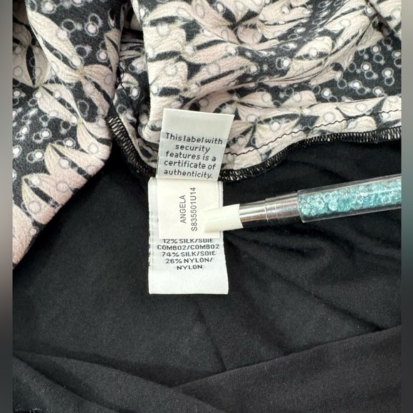 DVF Diane Von Furstenburg Angela Silk Top in Panther Lace Black Size 2 Blouse - Picture 10 of 11